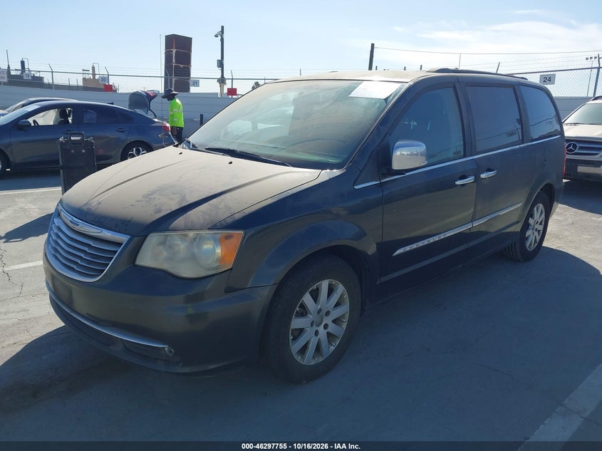 Vin: 2a4rr8dg5br798517, lot: 46797918, chrysler town & country touring-l 20112
