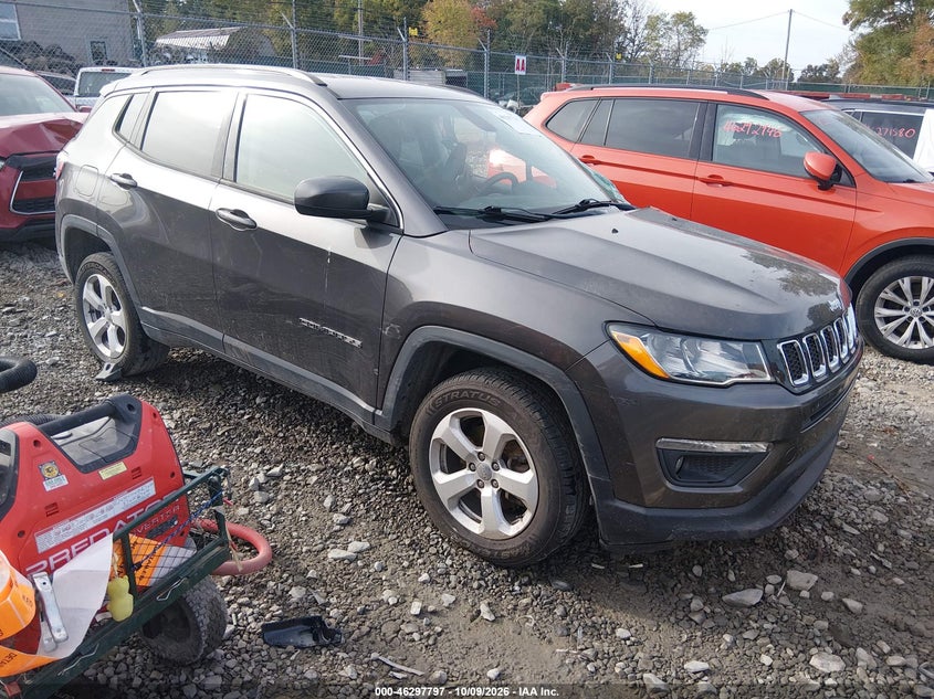 Vin: 3c4njdbb2kt596873, lot: 46797960, jeep compass latitude 4x4 2019 img_1
