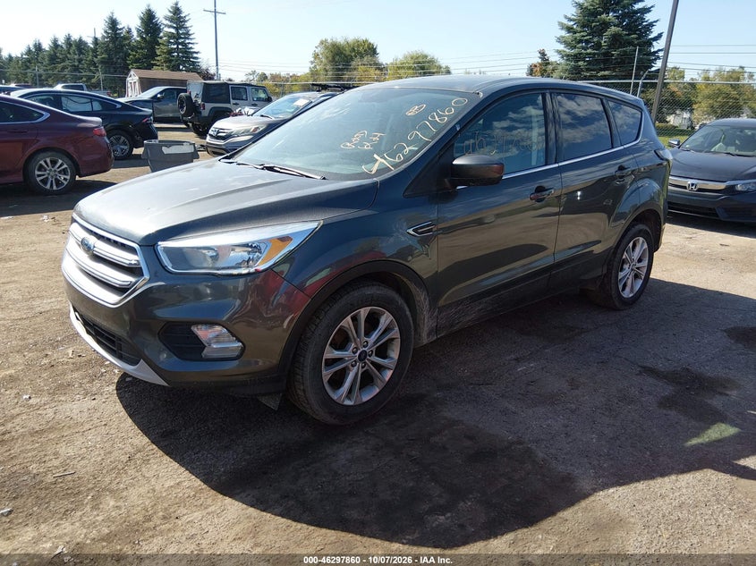 2017 FORD ESCAPE SE · Фото 2