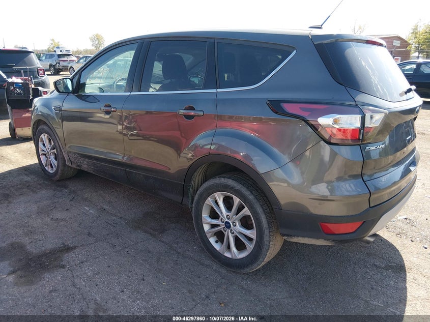 2017 FORD ESCAPE SE · Фото 3