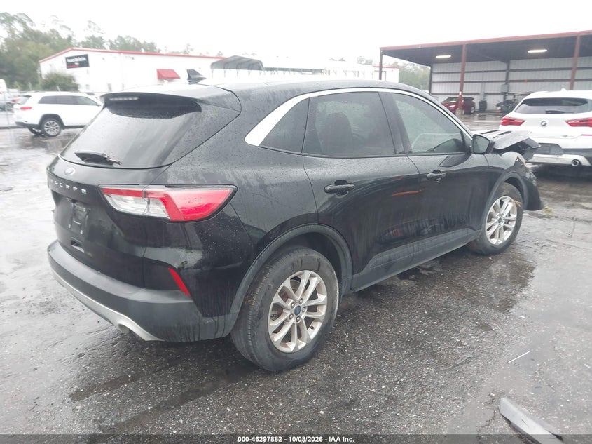 Vin: 1fmcu0g68mub08615, lot: 46798046, ford escape se 20214