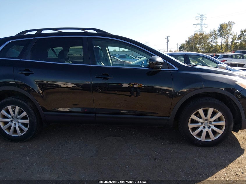 2010 MAZDA CX-9 · Photo 13