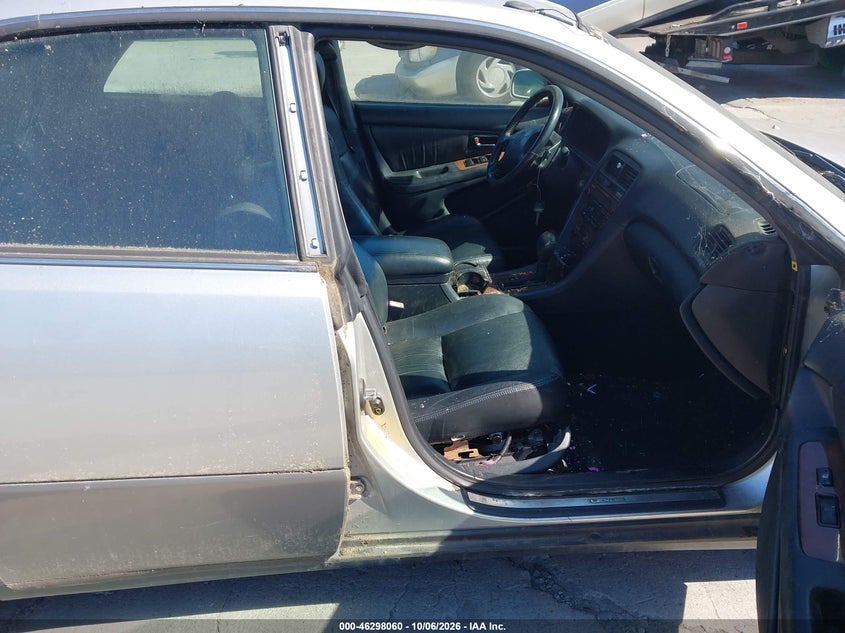 LEXUS ES 300 2001 VIN JT8BF28G610324302