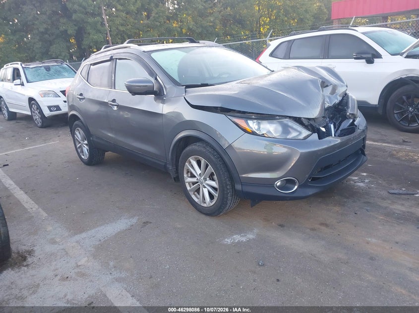 Vin: jn1bj1cr8jw205430, lot: 46798249, nissan rogue sport sv 20181