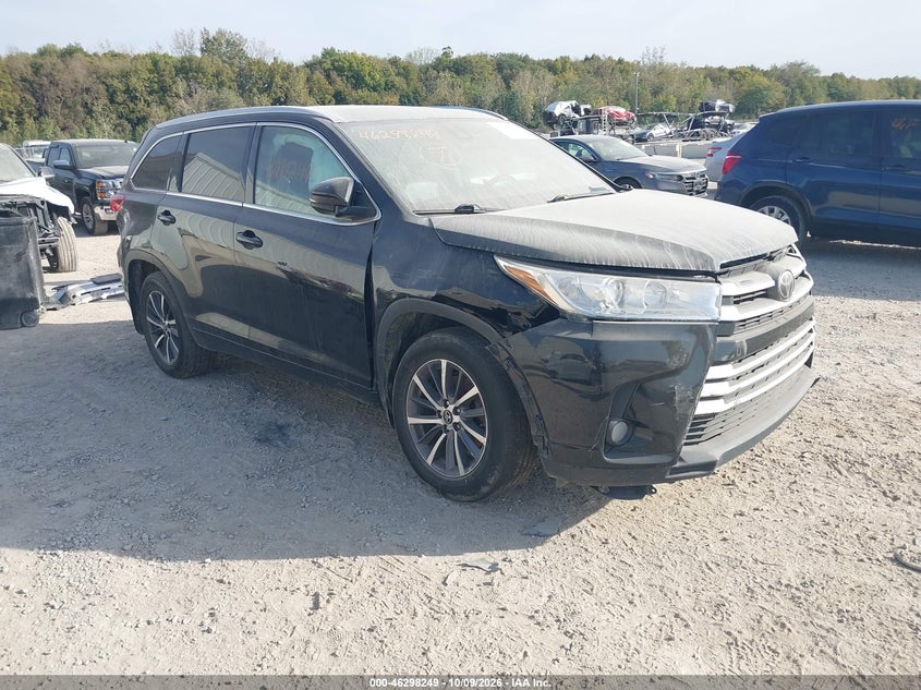 Vin: 5tdjzrfh6hs511863, lot: 46798412, toyota highlander xle 2017 img_1
