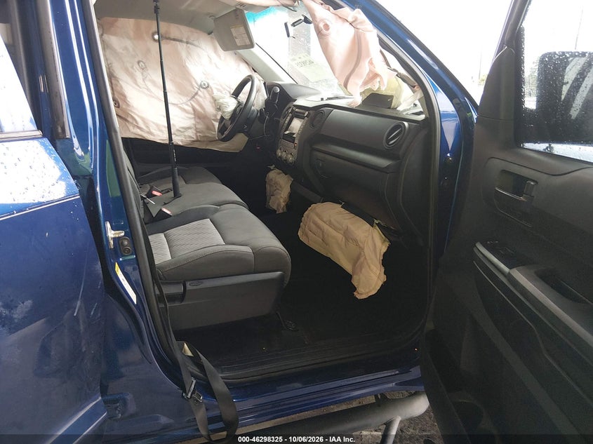 TOYOTA TUNDRA - zdjęcie 5