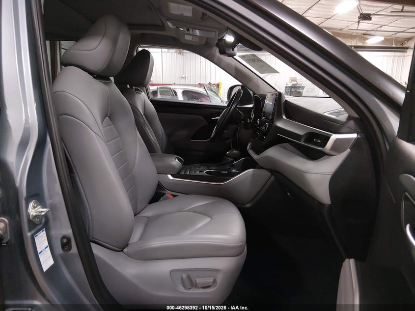 TOYOTA HIGHLANDER - zdjęcie 5