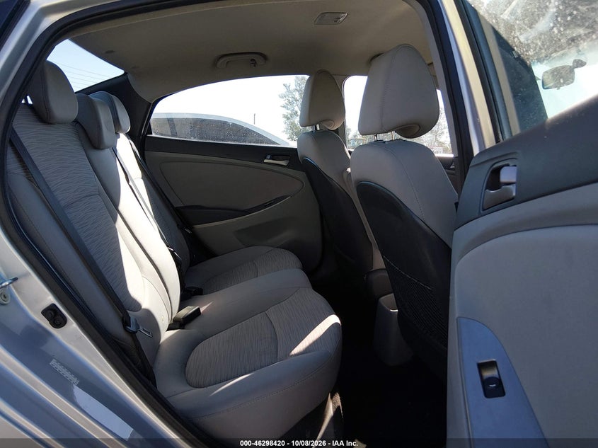 2017 HYUNDAI ACCENT SE · Фото 8