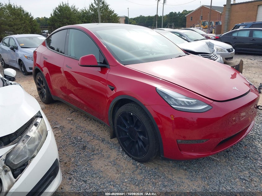 Vin: 5yjygdee0mf280584, lot: 46798644, tesla model y long range dual motor all-wheel drive 2021 img_1