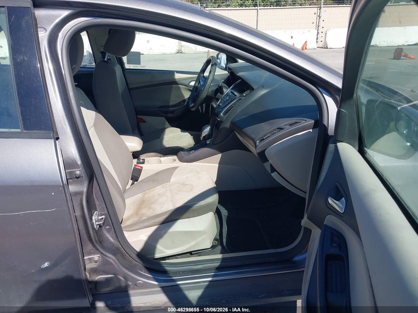 2014 FORD FOCUS SE · Фото 5