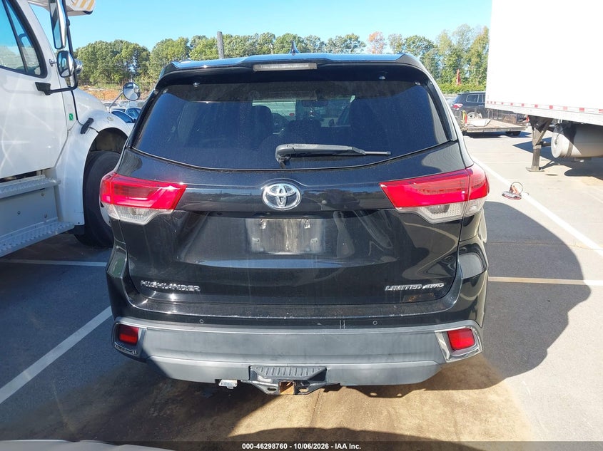 2017 TOYOTA HIGHLANDER LIMITED · Фото 16