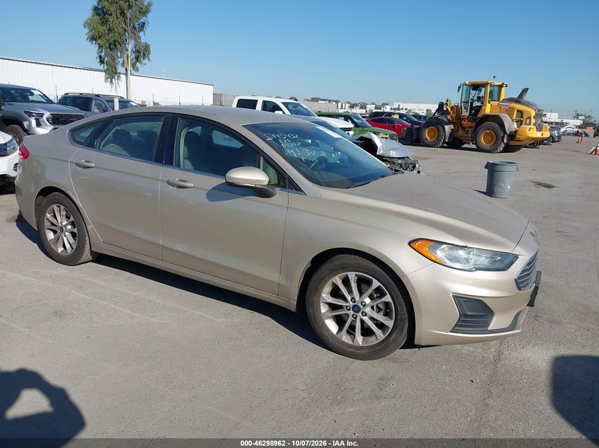 Vin: 3fa6p0hd8kr175750, lot: 46799125, ford fusion se 2019 img_1
