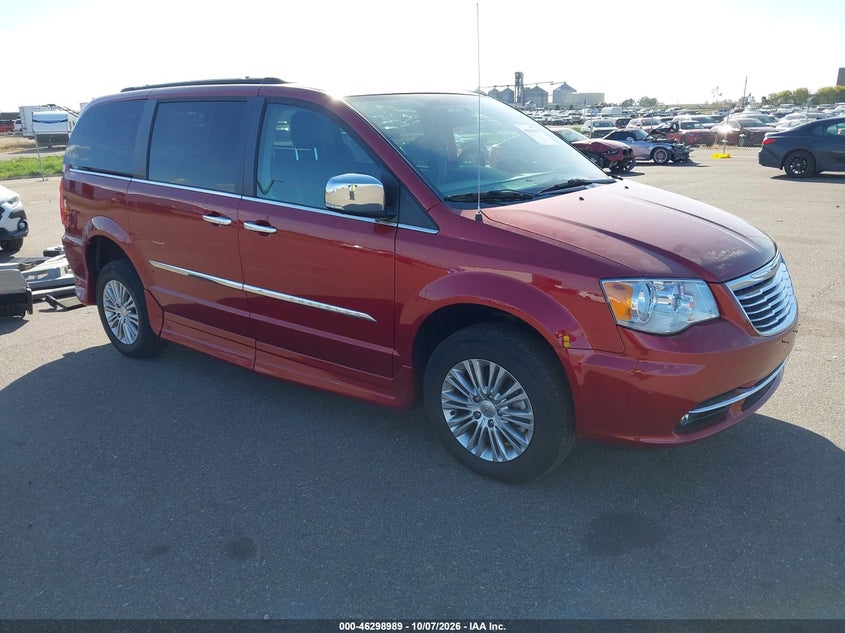 2015 Chrysler Town & Country Touring-L
