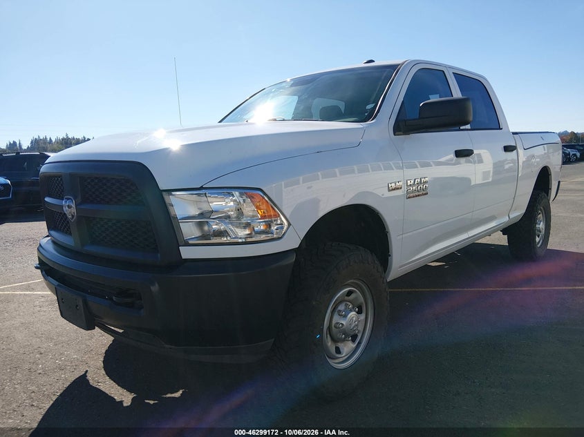 Vin: 3c6tr5ct2jg306689, lot: 46799335, ram 2500 tradesman  4x4 6'4 box 20182