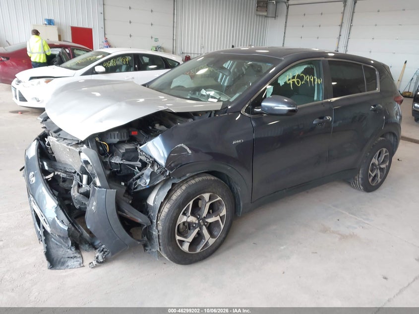 2020 Kia Sportage Lx, Front End, IAAI, VIN KNDPMCAC5L7770123 — photo 2