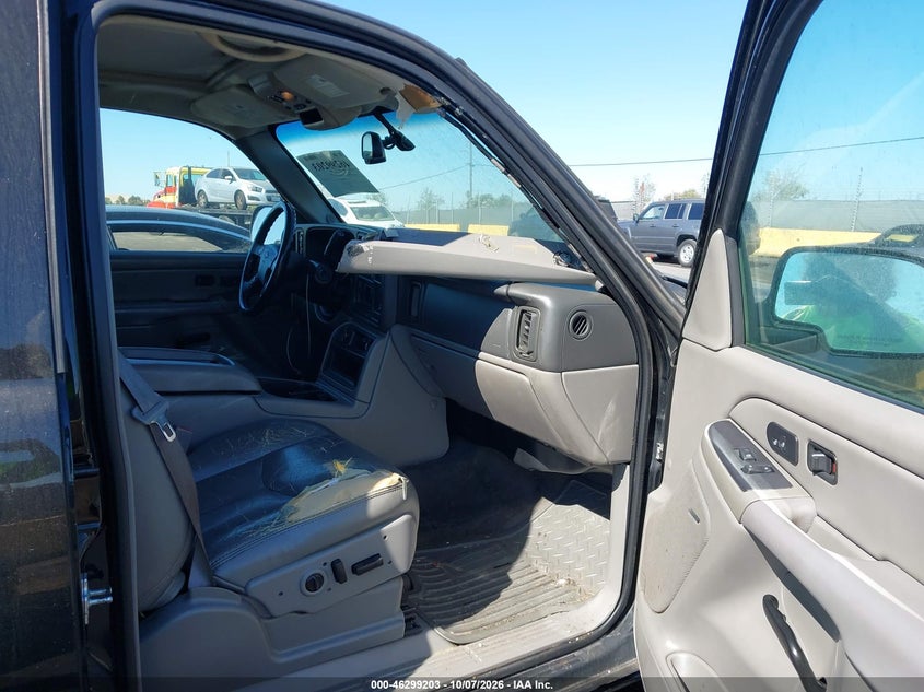 Photo 5 - CHEVROLET AVALANCHE 1500