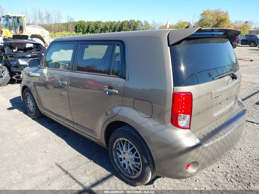 2012 SCION XB · Фото 3