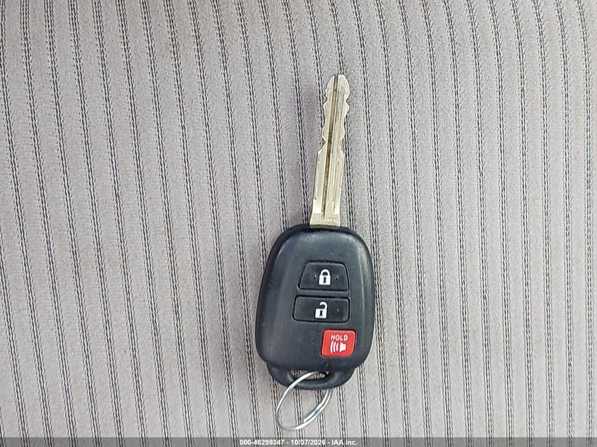 TOYOTA RAV4 - zdjęcie 11