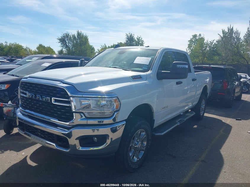 Vin: 3c6ur5dj1rg366556, lot: 46799611, ram 2500 big horn  4x4 6'4 box 20242
