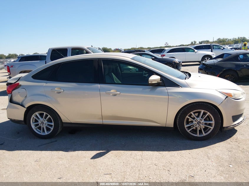 2017 FORD FOCUS SE · Фото 13