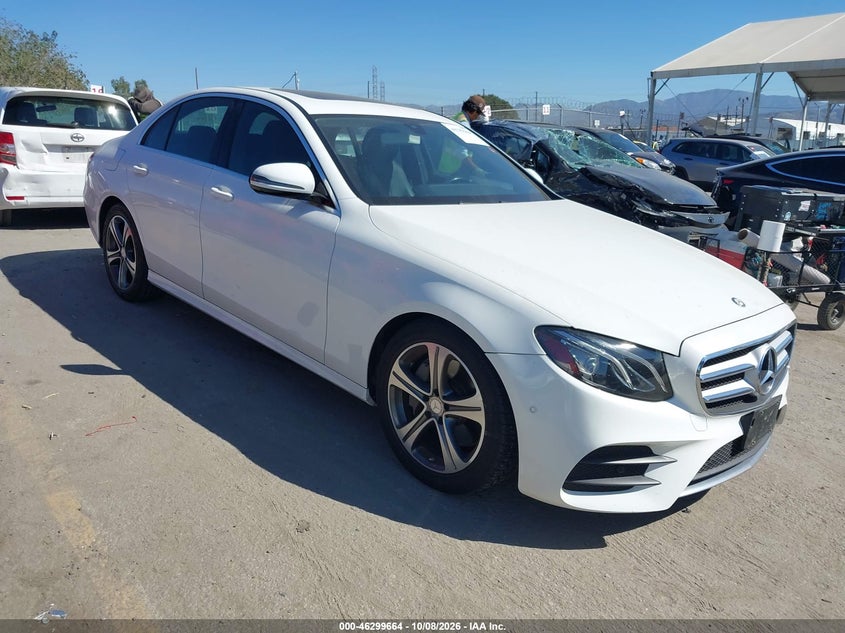 MERCEDES-BENZ E 300 - zdjęcie 1