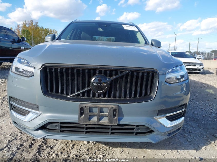 2023 VOLVO XC90 B6 PLUS 7-SEATER · Фото 12