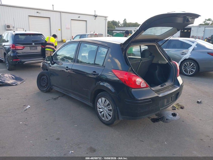 Vin: 3n1bc1cp4bl489803, lot: 46799885, nissan versa 1.8s 20113