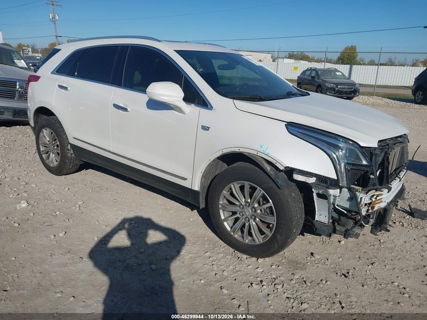 CADILLAC XT5 - zdjęcie 1