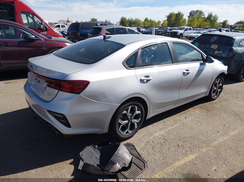 Vin: 3kpf24adxme308870, lot: 46800113, kia forte lxs 20214