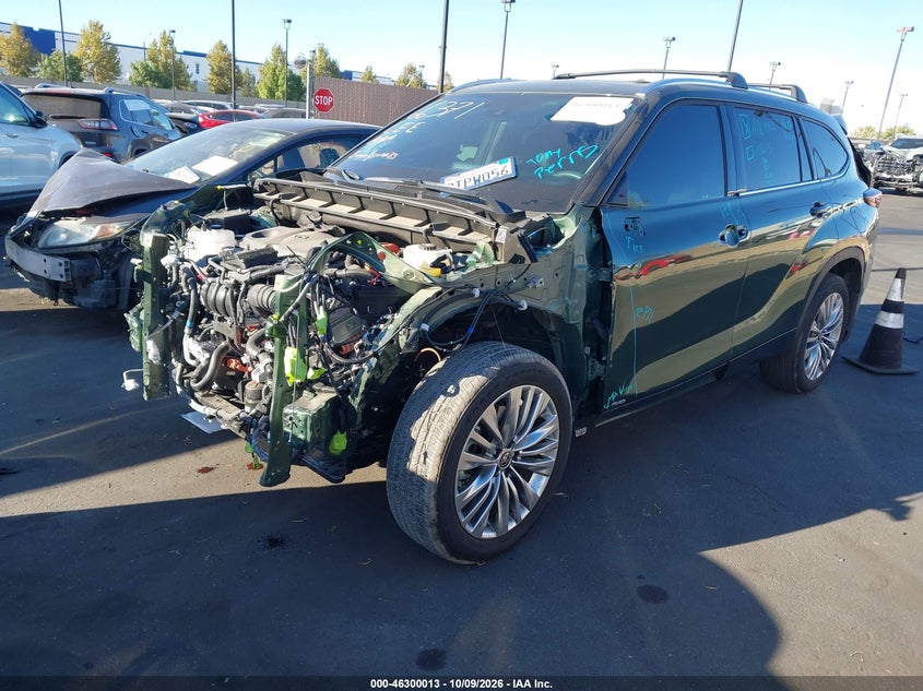 TOYOTA HIGHLANDER HYBRID 2025 VIN 5TDEBRCH9SS669728