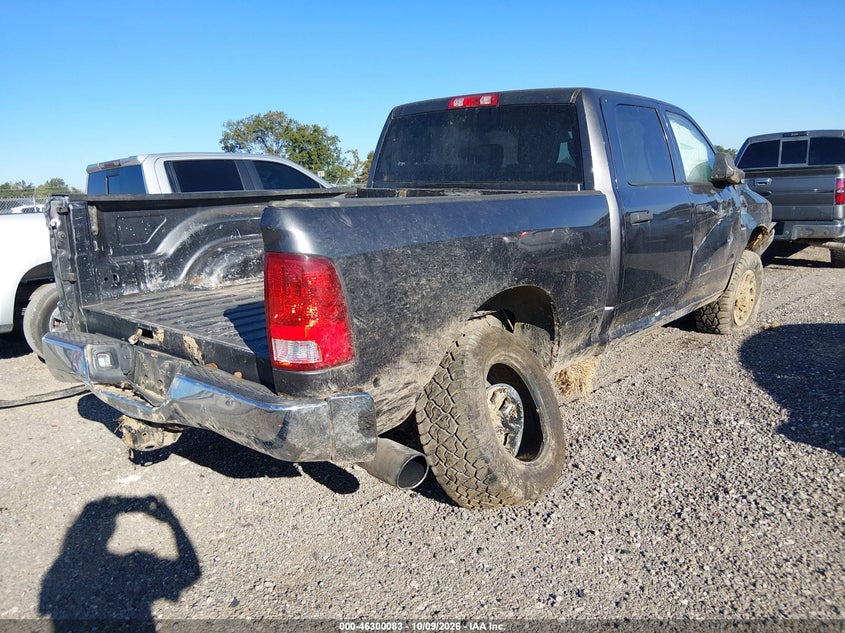 Vin: 3c6ur5cl2jg381168, lot: 46800246, ram 2500 tradesman  4x4 6'4 box 20184