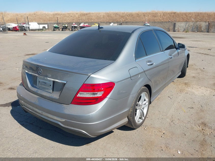 Vin: wddgf4hb7ca644738, lot: 46800590, mercedes-benz c 250 luxury/sport 20124