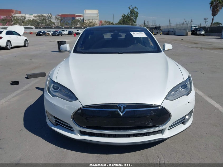 TESLA MODEL S - zdjęcie 12