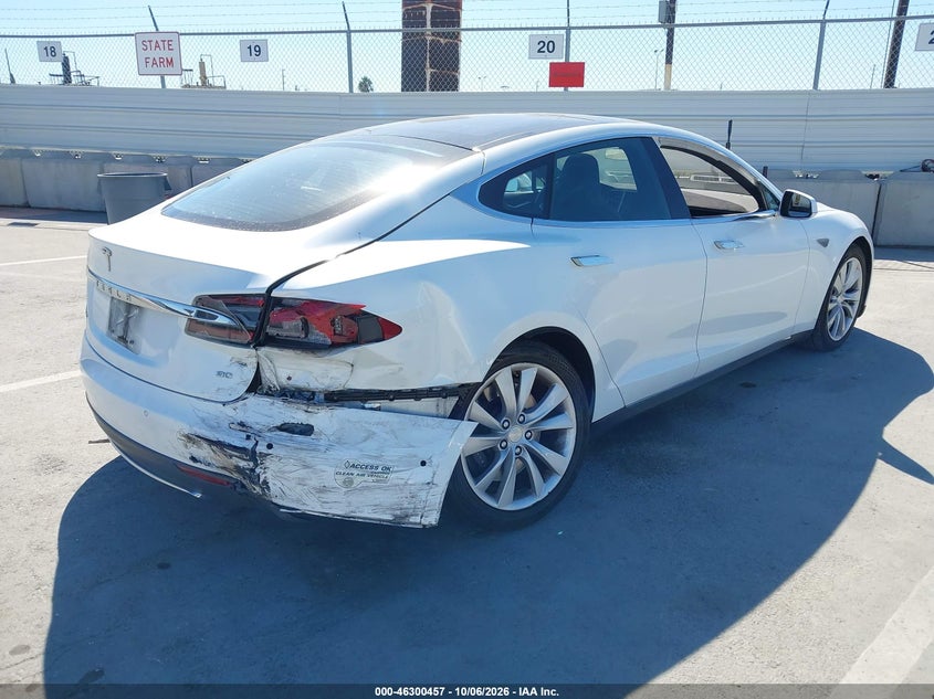 TESLA MODEL S - zdjęcie 4