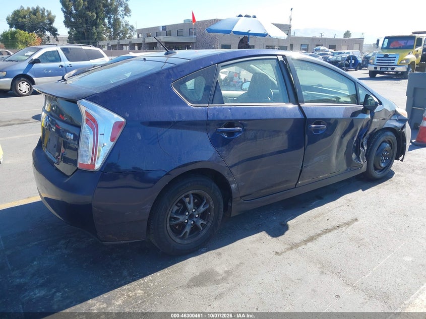 TOYOTA PRIUS - zdjęcie 4