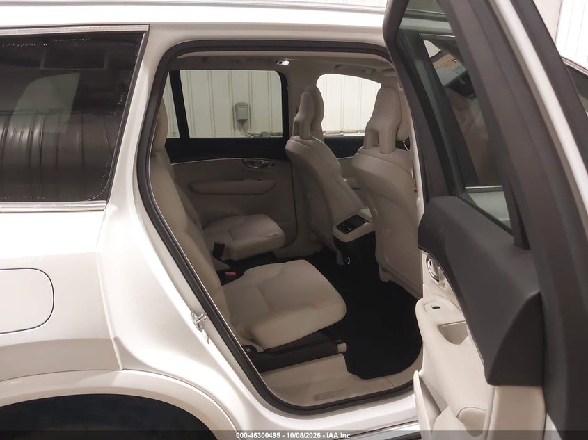 VOLVO XC90 - zdjęcie 8