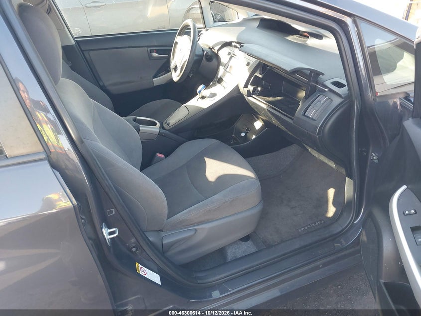 TOYOTA PRIUS - zdjęcie 5