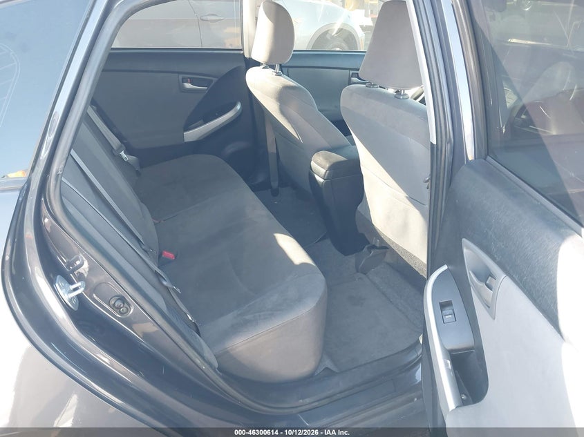 TOYOTA PRIUS - zdjęcie 8