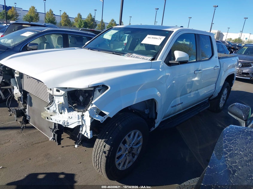 2024 Toyota Tacoma Sr5, Левый перёд, IAAI, VIN 3TMLB5JNXRM007143 — фото 2
