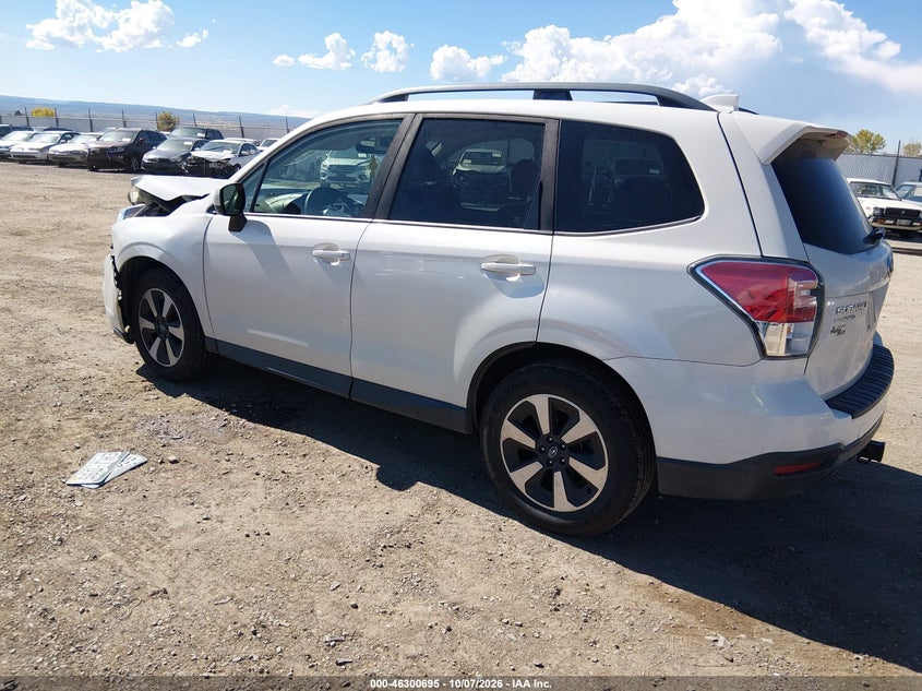 Vin: jf2sjaec8hh447155, lot: 46800858, subaru forester 2.5i premium 20173