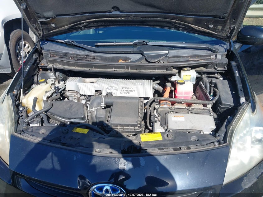 2010 TOYOTA PRIUS III · Photo 10