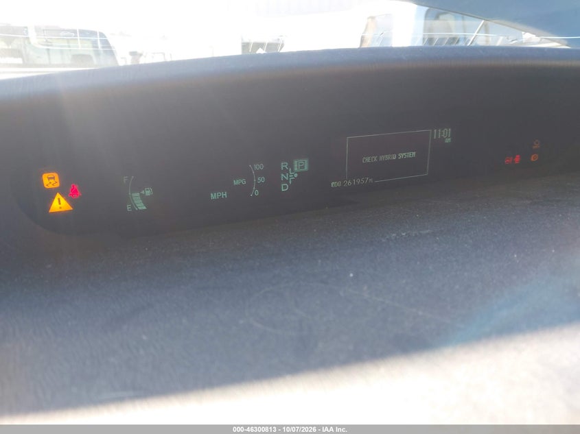2010 TOYOTA PRIUS III · Photo 7