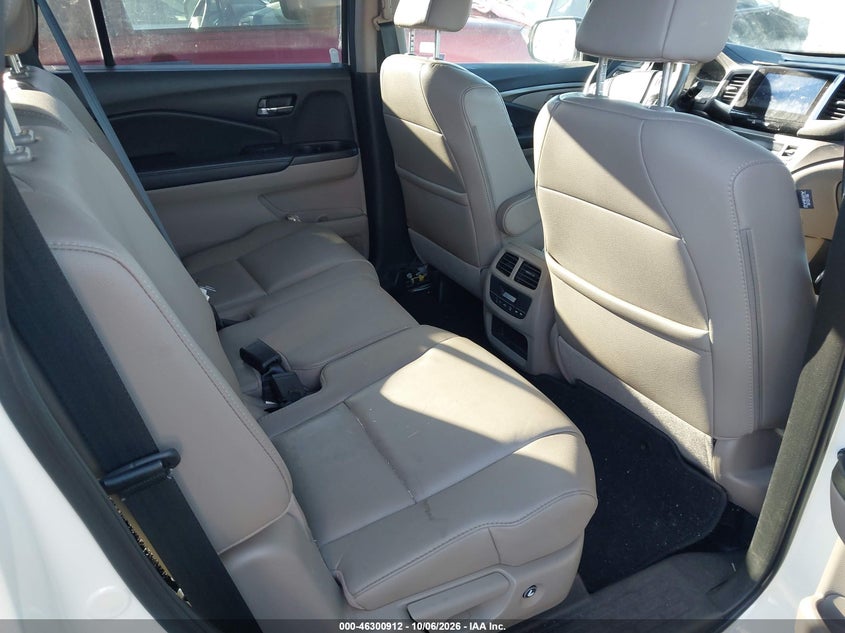 2017 HONDA PILOT EX-L · Фото 8