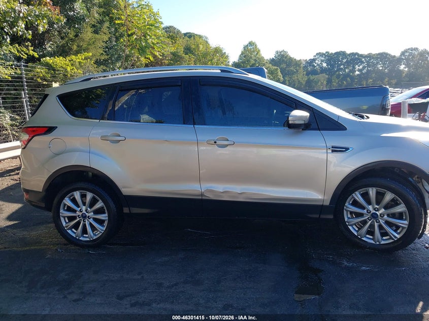 2017 FORD ESCAPE TITANIUM · Photo 14