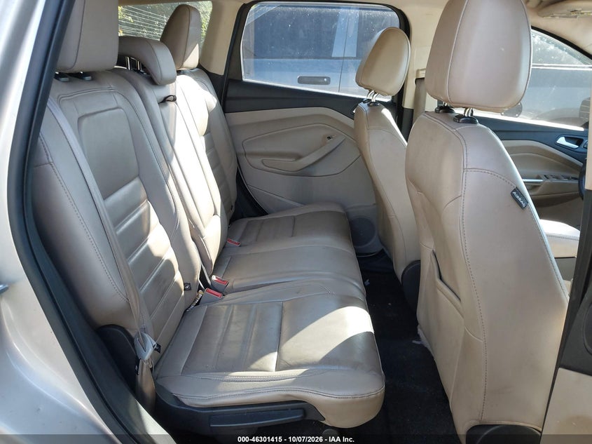 2017 FORD ESCAPE TITANIUM · Photo 8
