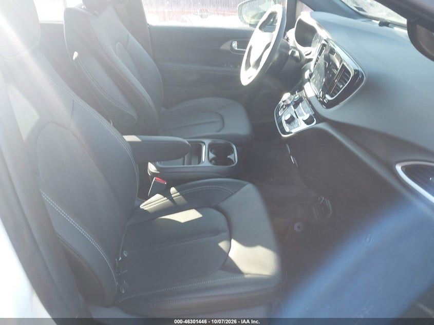 Фото 5 - CHRYSLER PACIFICA