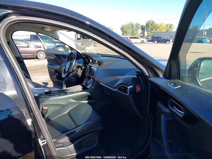 JAGUAR F-PACE 2018 VIN SADCJ2GX9JA236977