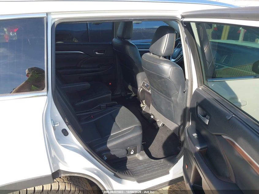 TOYOTA HIGHLANDER - zdjęcie 8