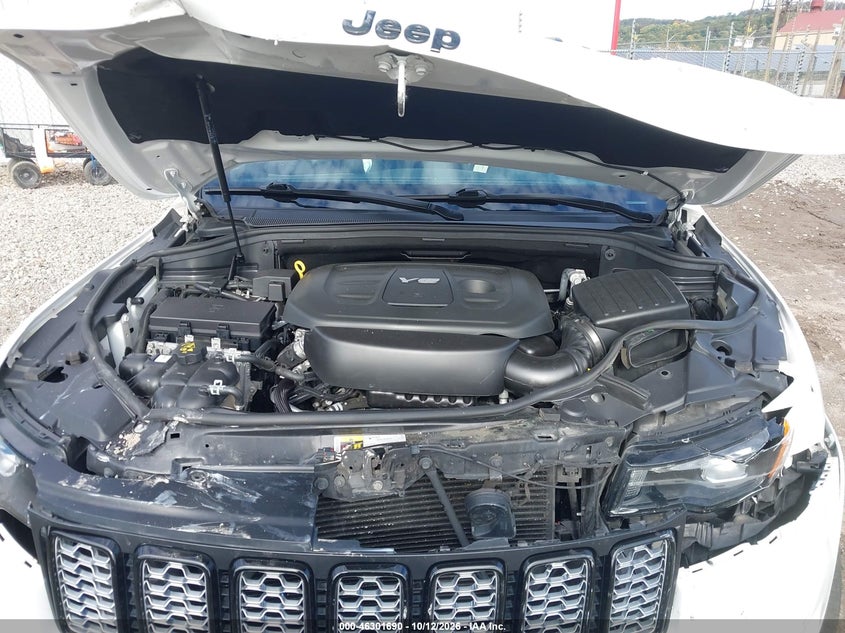 JEEP GRAND CHEROKEE - zdjęcie 10