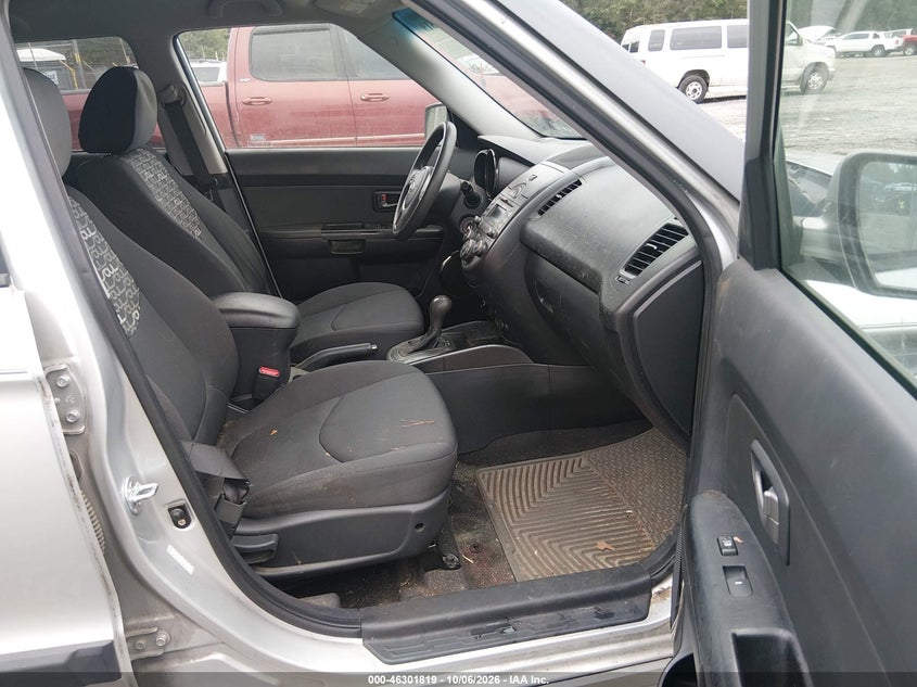 KIA SOUL 2011 VIN KNDJT2A2XB7309038